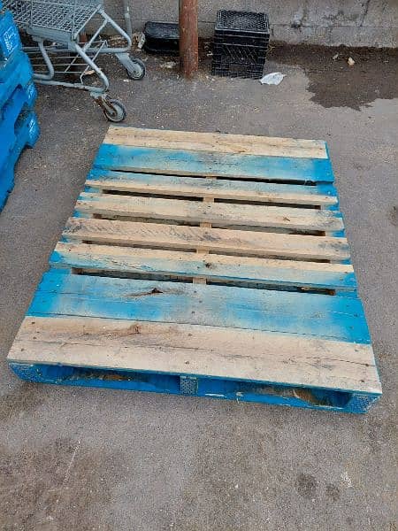 wooden and plastic pallets 5