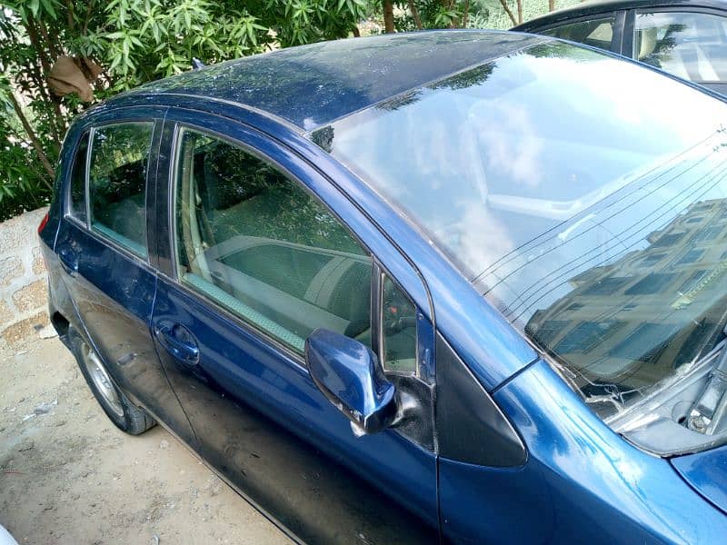 Toyota Vitz 2006 3