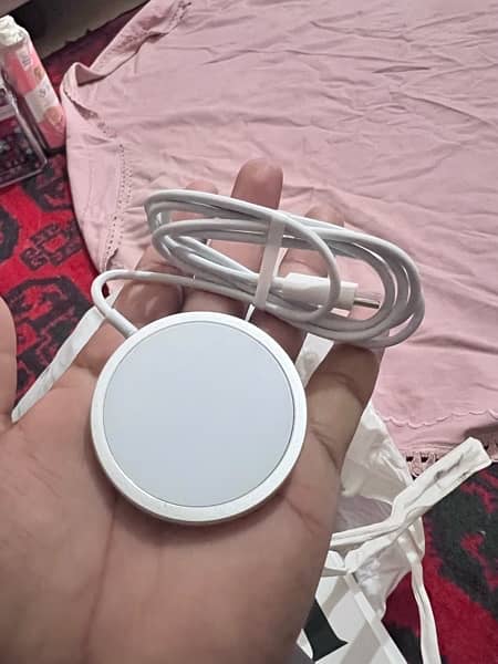 GENUINE ORIGNAL APPLE IPHONE MAGSAFE WIRELESS CHARGER LATEST TYPE C 1