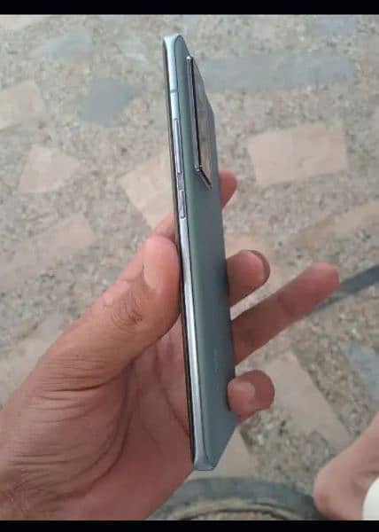 Vivo X70 Pro 12+8RAM and 256GB memory 10/10 Condition 5