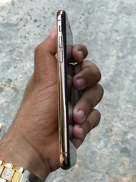 iPhone XS 64 gb 2