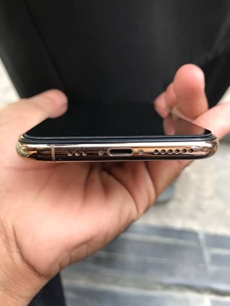 iPhone XS 64 gb 4