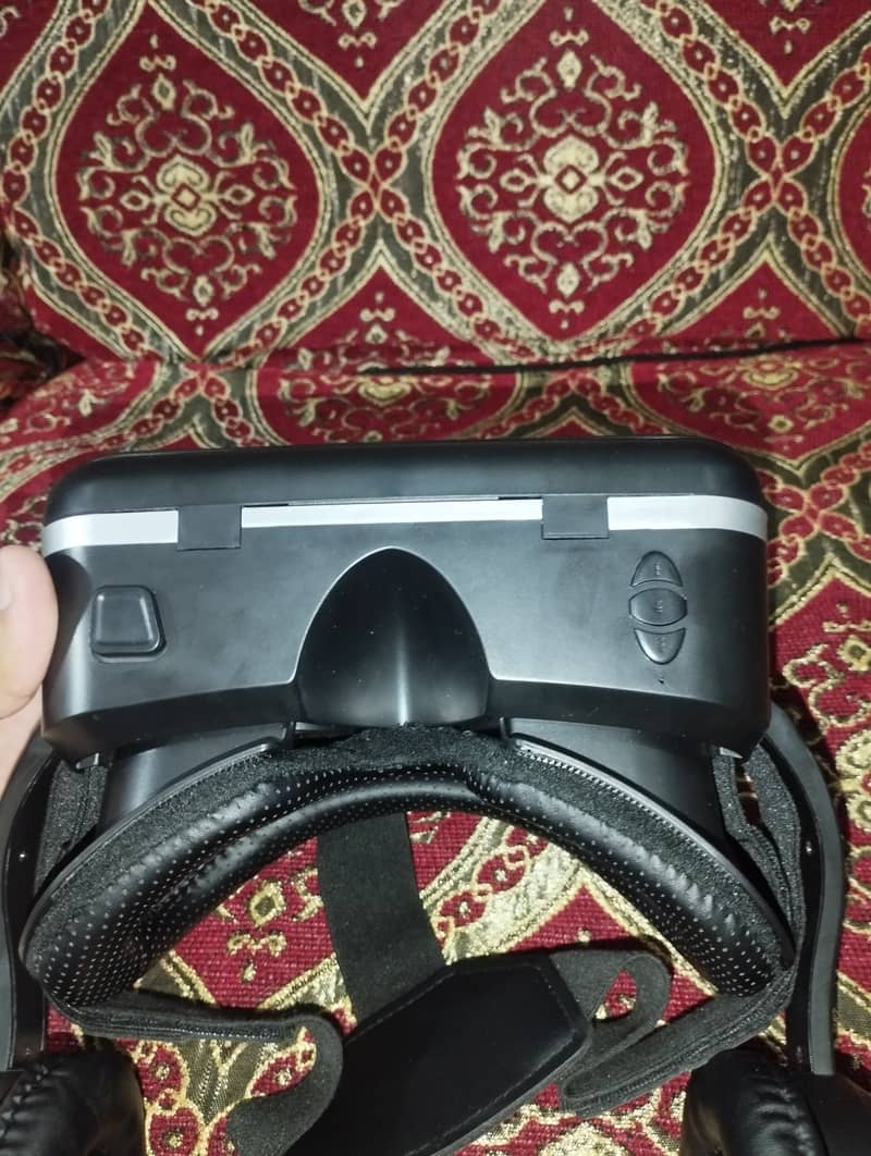 Shinecon G06A New 3D Virtual Reality Gaming Glasses Headset for 4.5-7. 4