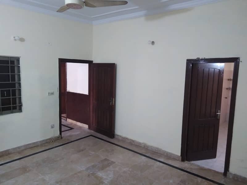 three bedrm true attach washroom ground portion 10 Marla for rent demand 80000 2