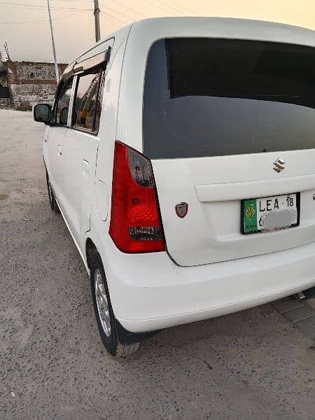 Suzuki Wagon R 2018 12