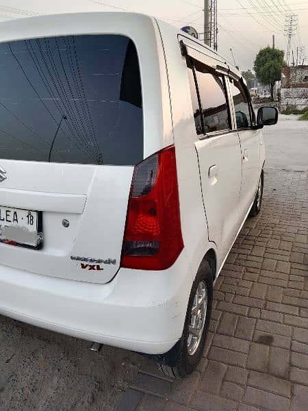 Suzuki Wagon R 2018 13