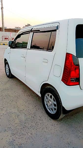 Suzuki Wagon R 2018 16