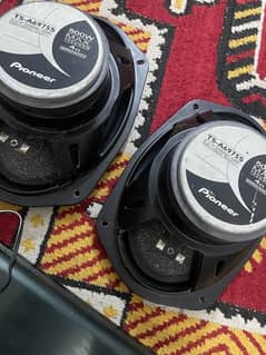 car speakers and amplifier 0