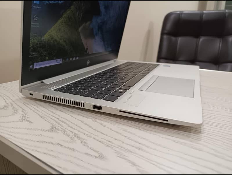 A high-performance HP EliteBook 840 G6 business laptop. Perfect for p 4