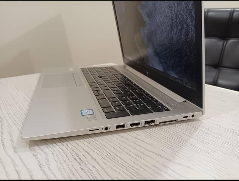 A high-performance HP EliteBook 840 G6 business laptop. Perfect for p 5