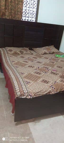 DOUBLE BED INCLUDING DRESSING TABLE, DIVIDER AND 3 PATT WALI ALMARI 2