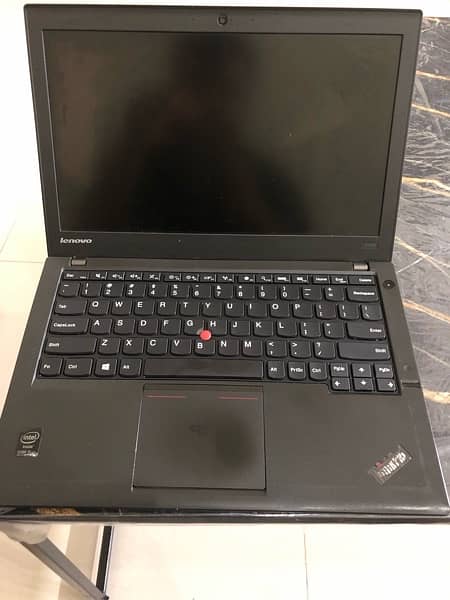 Lenovo X240 | i5 5th Generation | 8Gb | 256Gb | Windows 10 0