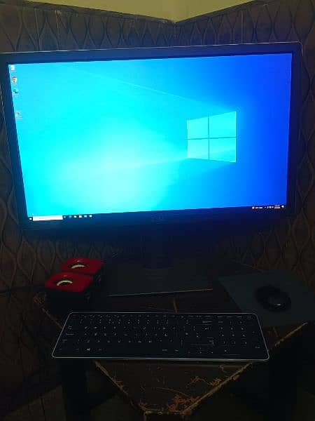 i5 4 generation with 4k dell Led 32 inch wireless mouse keyboard 10