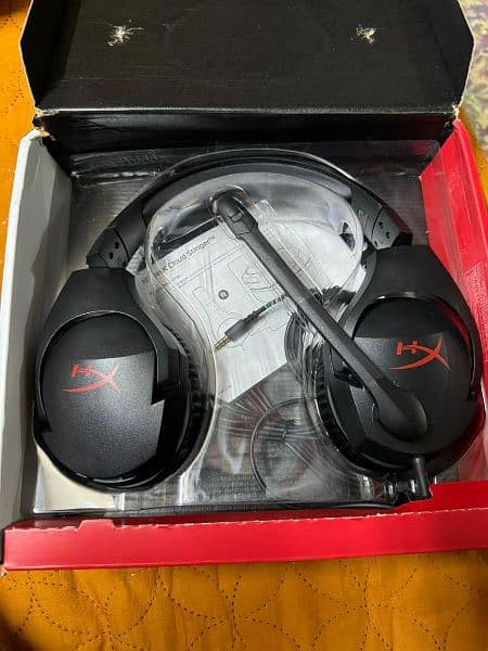 Hyper X Stinger Headphones 1