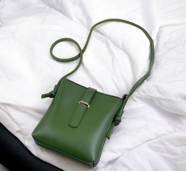 Woman's Plain Strap Premium Bag 2