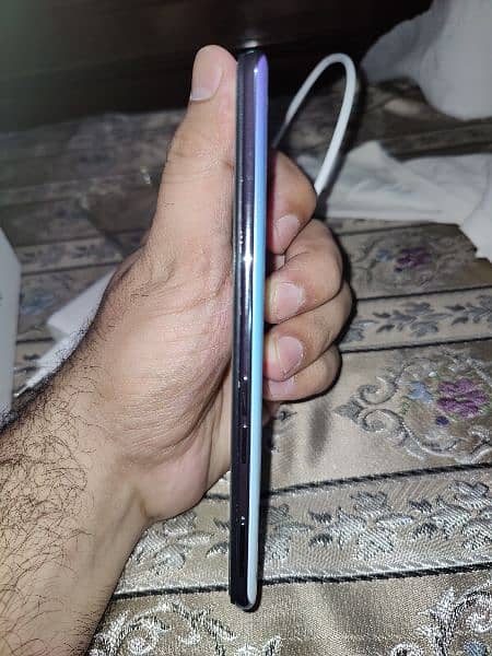 OPPO F15 8Gb Ram 256 Rom with box and charger in 10/10 condition 3