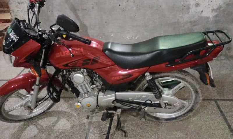 TOTAL GENIUNE FIRST OWNER BRAND NEW Suzuki GD 100s 2023 Model Bike : 0