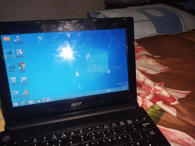 Acer good condition laptop 4