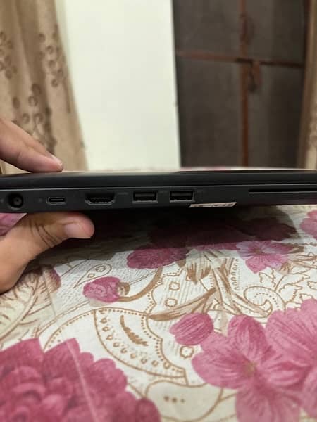 i5 8th generation Dell Latitude 7490 Slim Body 2