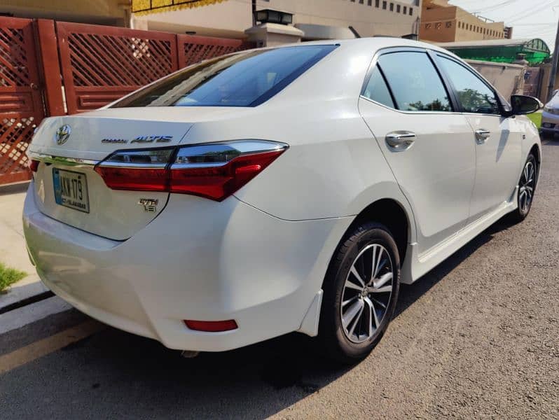 Toyota Altis Grande 2018 5