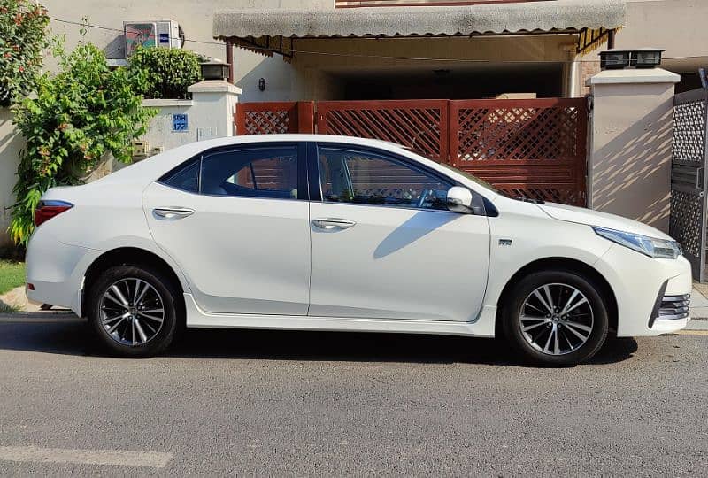 Toyota Altis Grande 2018 6