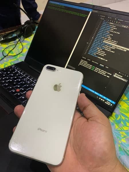 iphone 8 plus 2