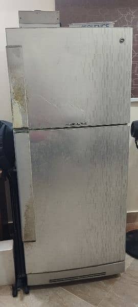 Refrigerator (Pel) with Stabilizer 0