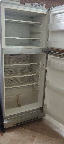 Refrigerator (Pel) with Stabilizer 3