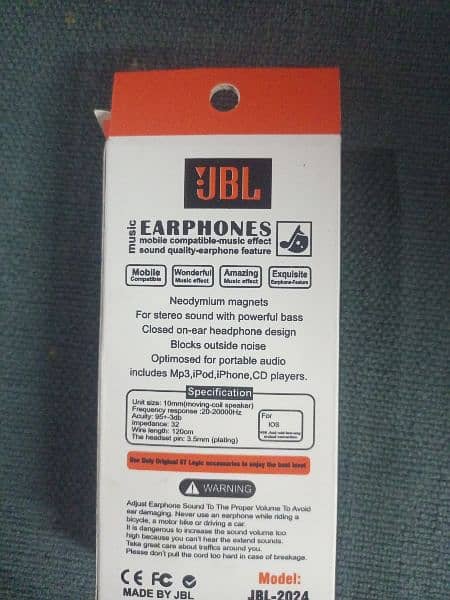 JBL earphones 1