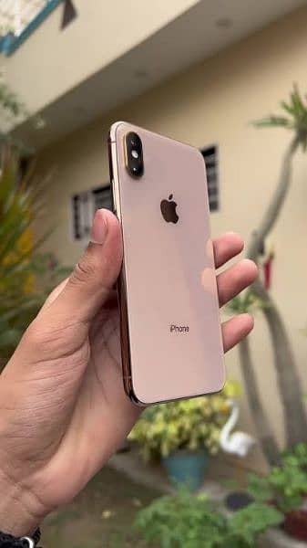 iphone Xs'max 256gb. 03154024344 0