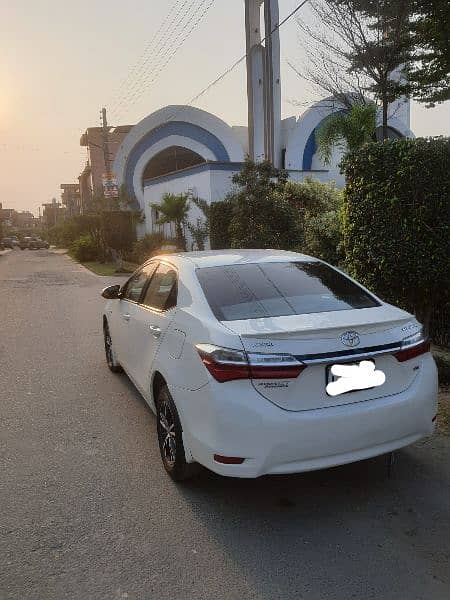 Toyota Corolla GLI 2016 model 9