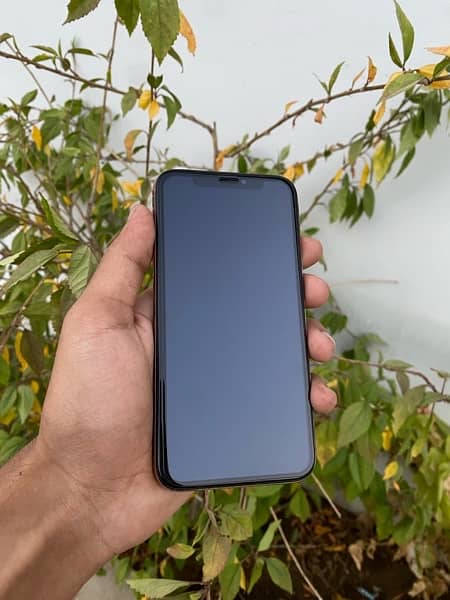 Apple Iphone XS 256GB Pta Approve Dual Sim 8