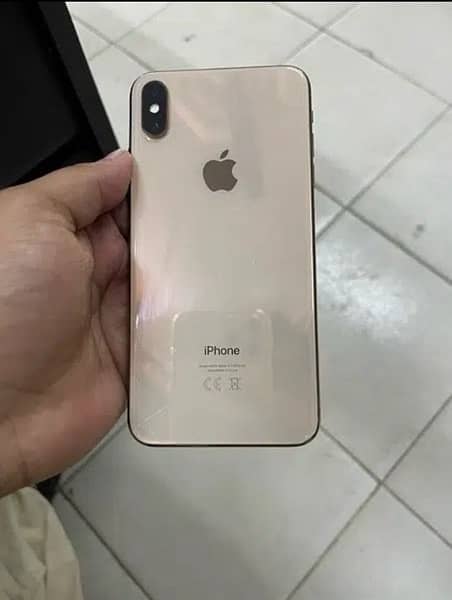 iphone xs max in lush condition with 256 gb pta approved 0