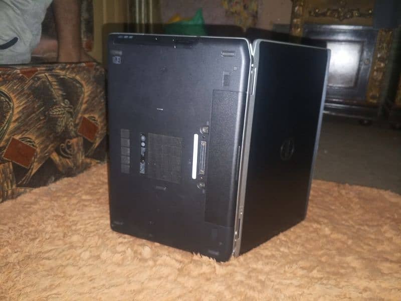 Dell latitude E6430 0