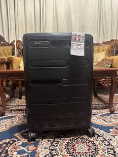 VERAGE Suitcase for Sale 0