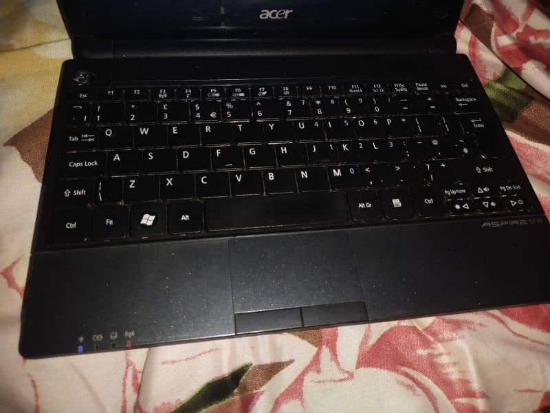 Good condition Acer laptop 1