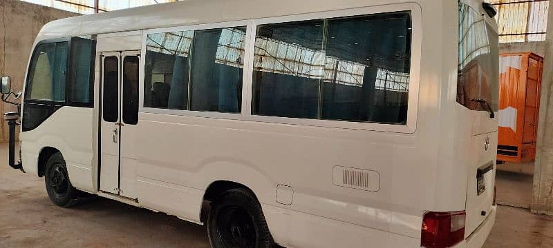 Toyota Coaster 0