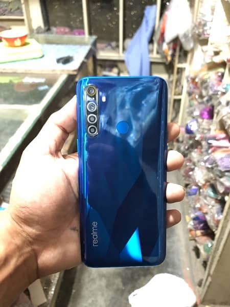 Realme 5s 4/128Gb With Box Charger Dual sim Pta 0