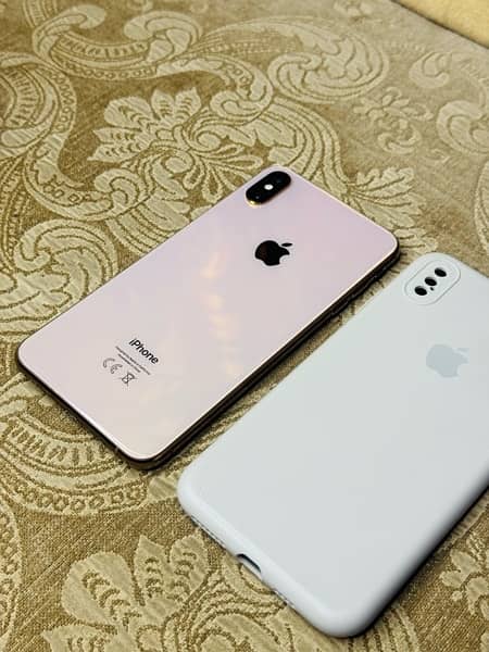 iPhone Xs Max 256GB Non PTA Factory Unlock 0