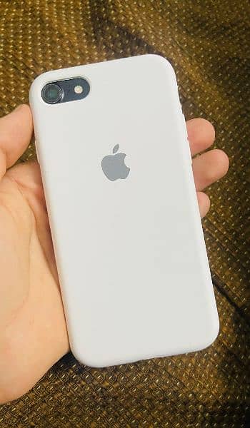 iPhone 7 - 32 GB - PTA APPROVED 1