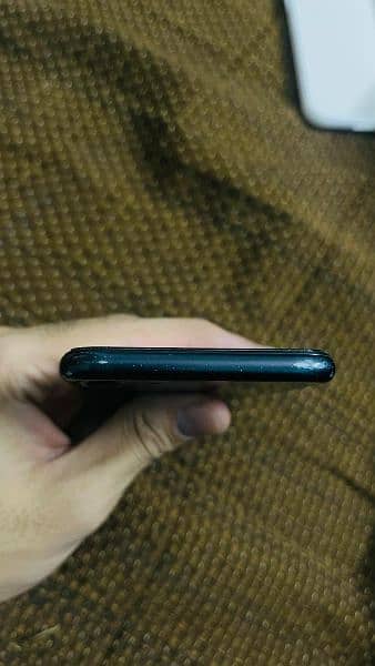 iPhone 7 - 32 GB - PTA APPROVED 8