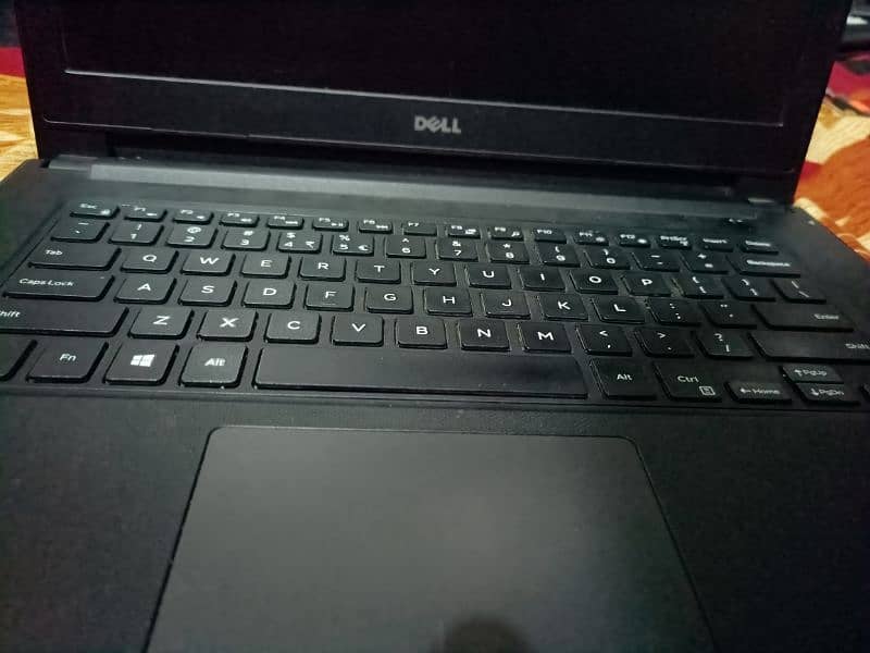 Dell vastro 14 l 8GB RAM 128GB SSD 4