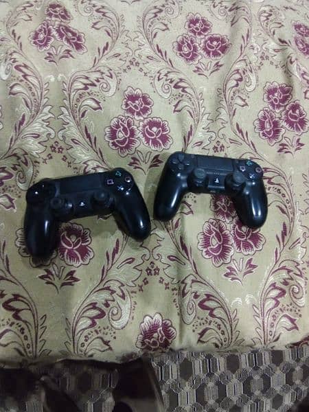 Playstation 4 for sale 3