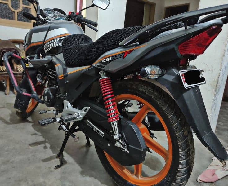 Honda Cb 150F 2023 Mid New BTR THN Suzuki/YAMAHA 1