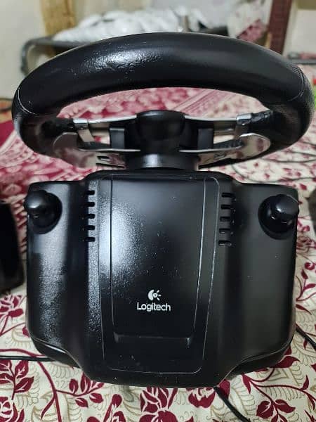 LOGITECH G27 STEERING WHEEL , RACING WHEEL FOR SALE 1