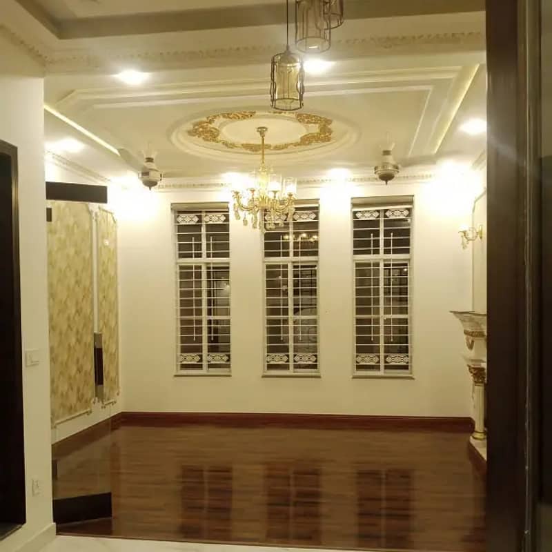 10 marla house for sale in paragon city lahore 8