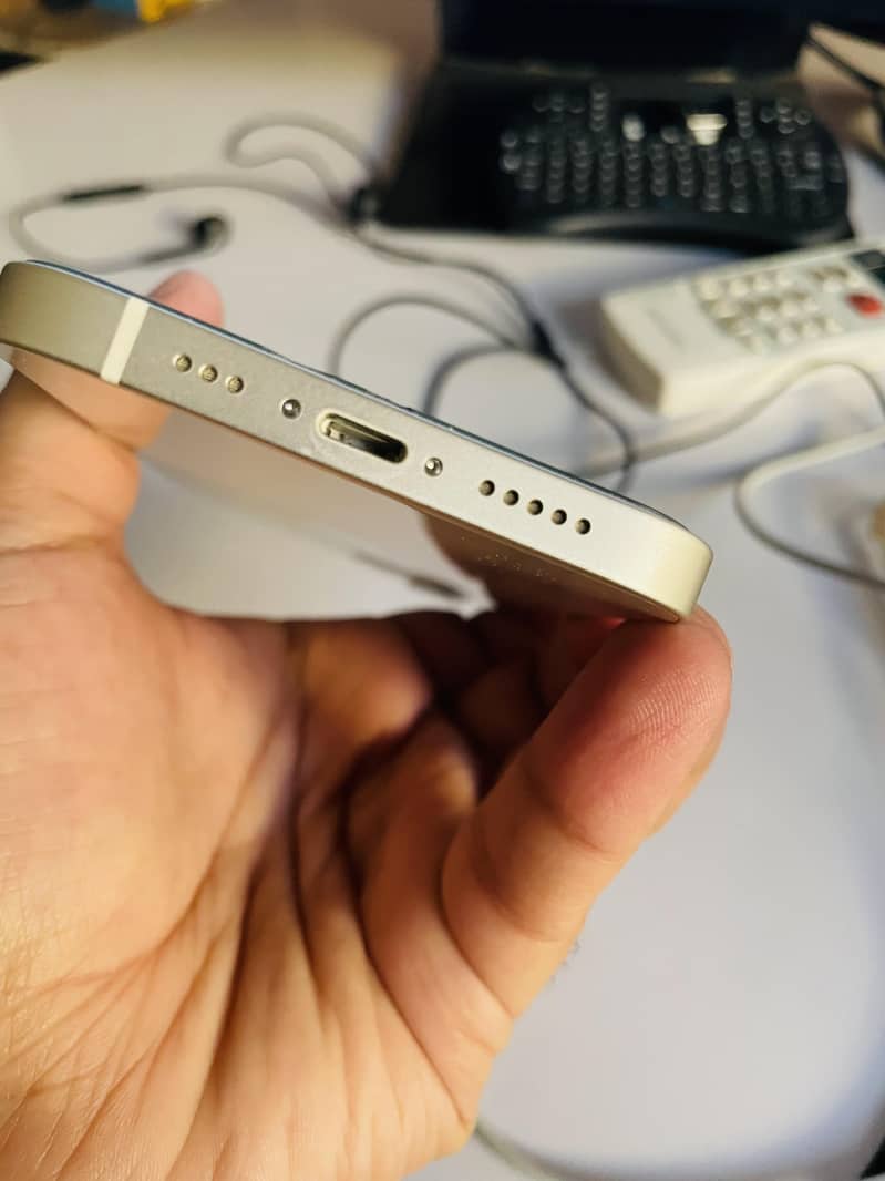 Apple iPhone 12 Non PTA 3