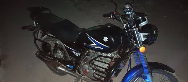 Suzuki Gs150cc 6