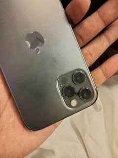 iphone 12 pro jv 10/10 condition