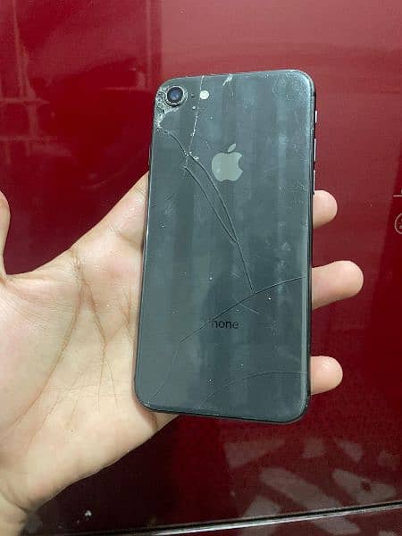 iphone 8 back crack 4